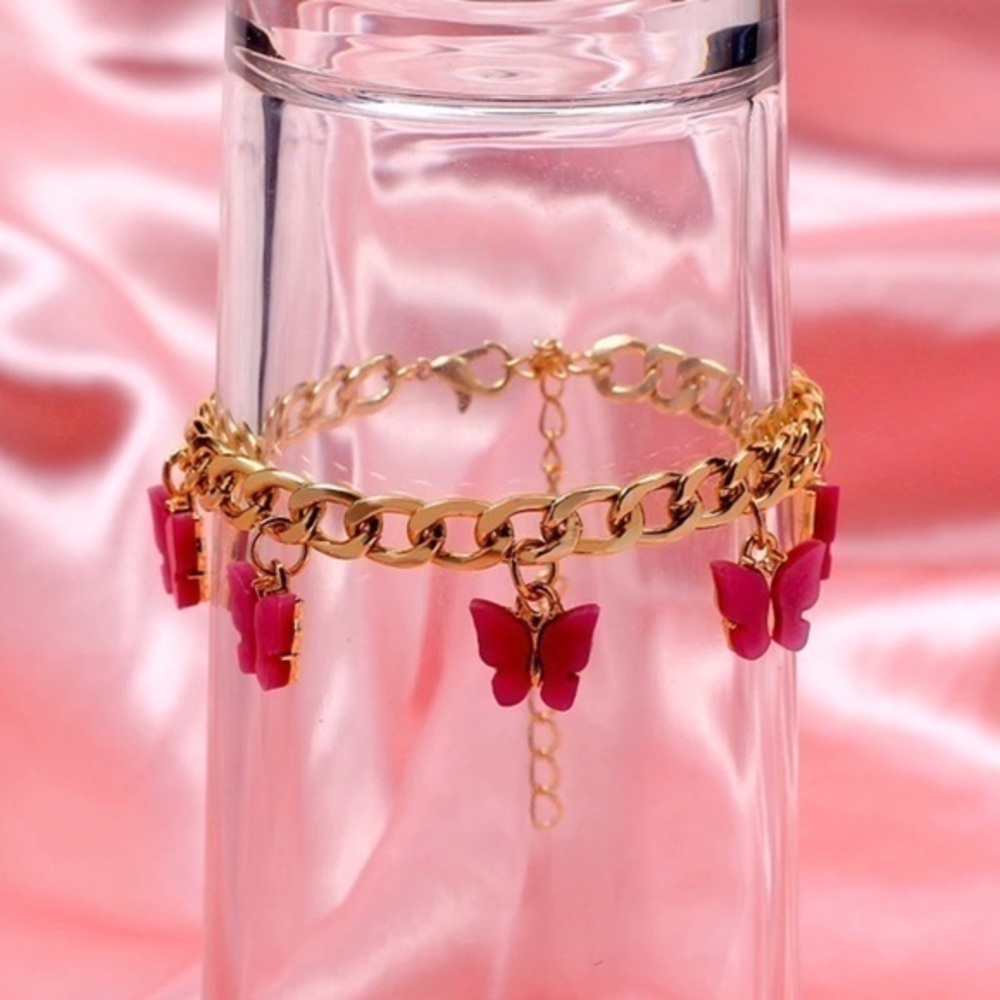 3/$30 💛 Butterfly Chain Bracelet